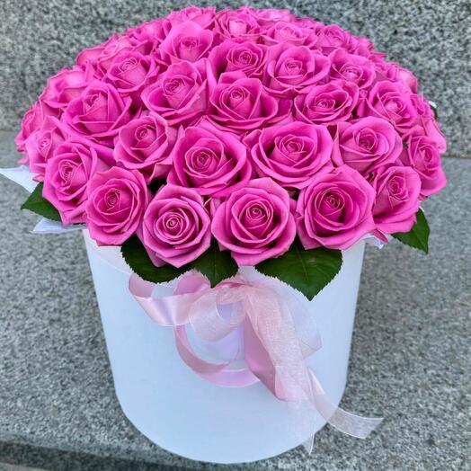 Bouquet of pink roses 51 pieces in a hatbox