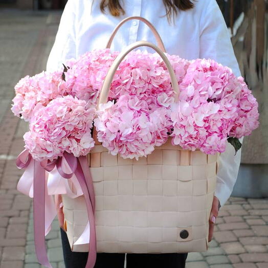 11 pink hydrangeas in a bag