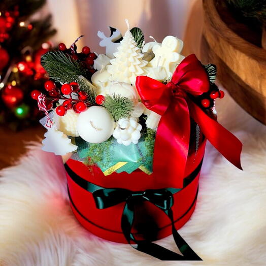 Christmas Candles in a Bouquet