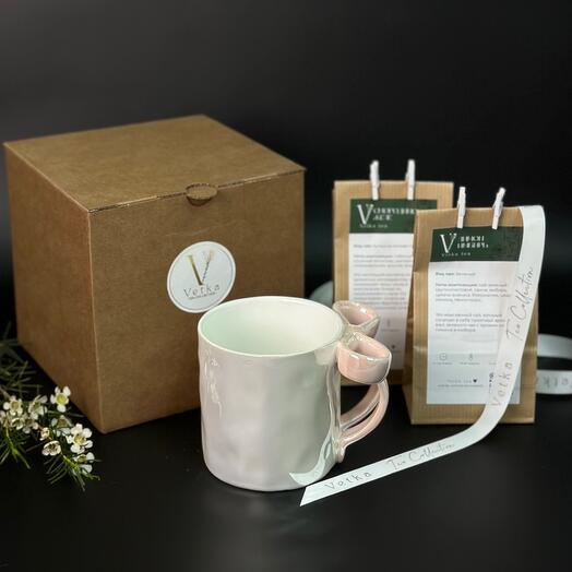 Подарочный набор кружка «с бантиком» с фирменным чаем Vetka tea collection