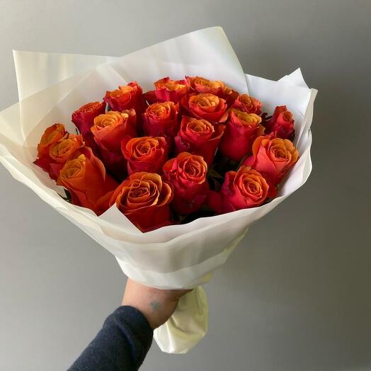 Bouquet of 19 gorgeous roses