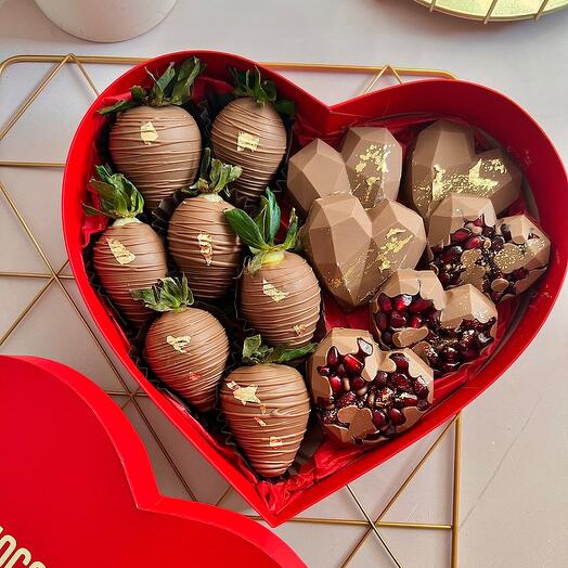 Corazón con fresas, Granada cubierta de chocolate y chocolate de Dubai