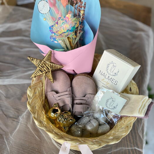 Baby girl gift basket