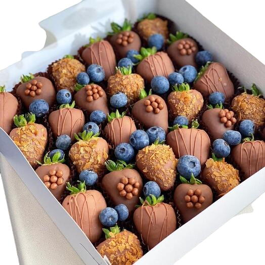 Milk chocolate covered strawberries 25 pieces