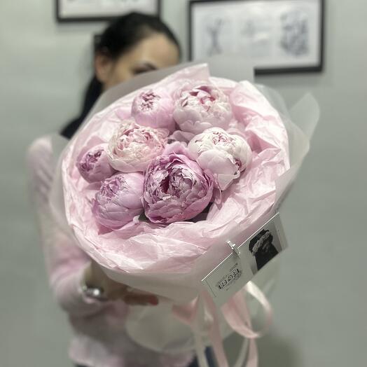 Букет  ароматных пионов 💗