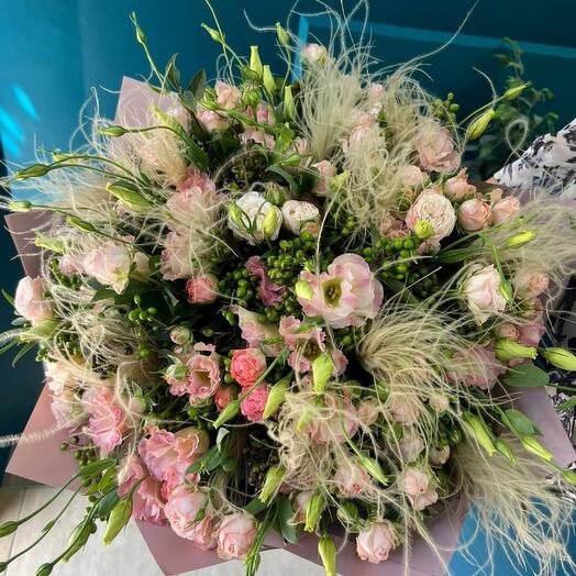 Eustoma Bouquets in Yerevan Buy an Eustoma Flower Bouquet Yerevan