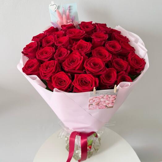 Красные розы 31 шт