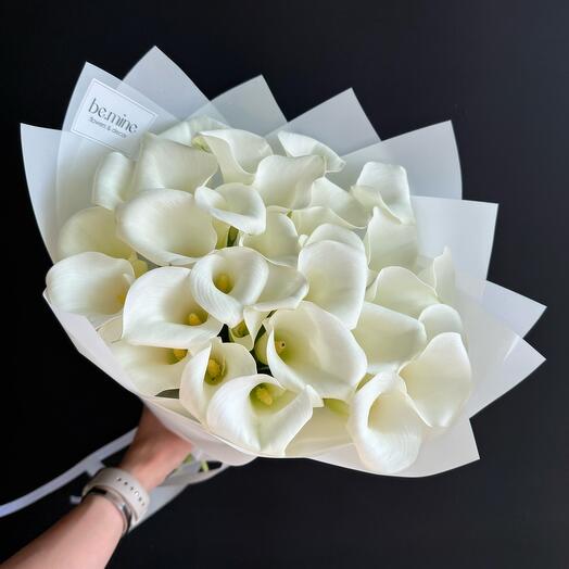 Белые каллы 29шт