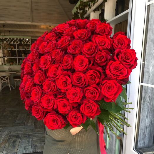 55 rosas 70cm
