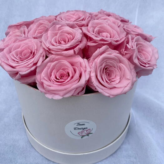 Preserved Flowers in a round box