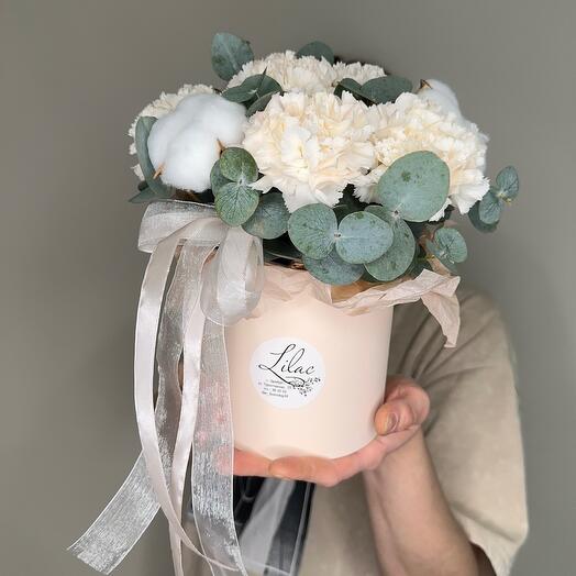 A cup of Gypsophila with chamomile