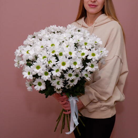 Букет из ромашковых хризантем
