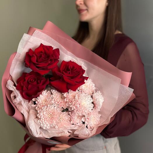 ДЛЯ ЛЮБИМОЙ букет с алыми французскими розами