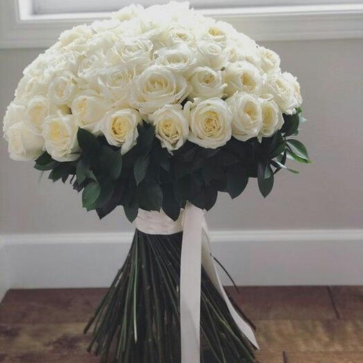 100 White Rose Bouquet