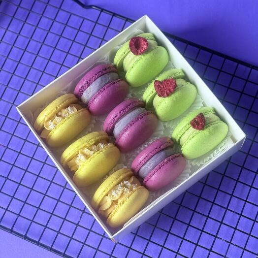 Макоронс 3 вкуса ( 9 штук) в подарок день мамы