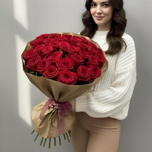 Моно букет из алой розы > Любовь в каждом лепестке️️️😘>