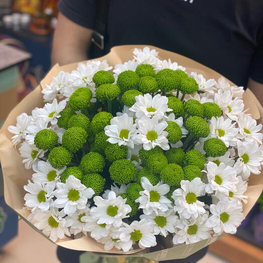 Букет из 15 кустовых хризантем