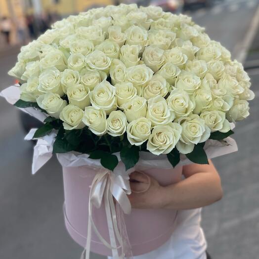101 белая Роза в коробке