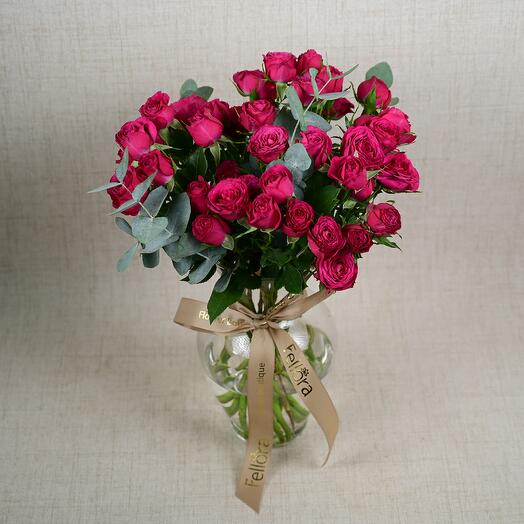 9 Dark Pink Rose In a Glass Vase