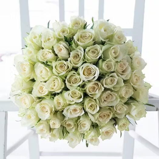 50 White Roses Bouquet