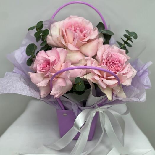 Сумочка с розовыми французскими розами