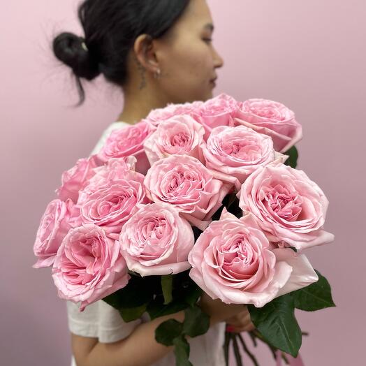Fragrant bouquet of 15 French roses 💕