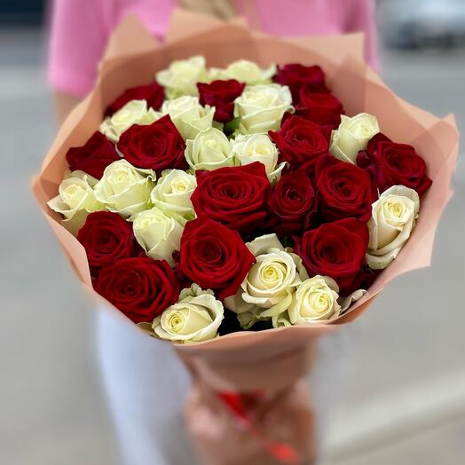 31 red and white roses