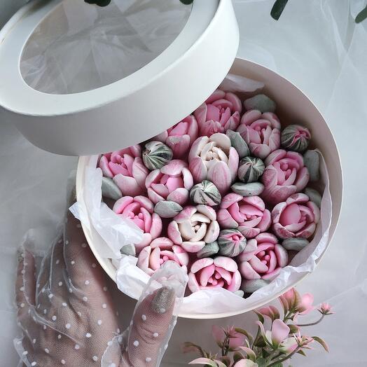Зефирные цветы, диаметр коробочки 16см