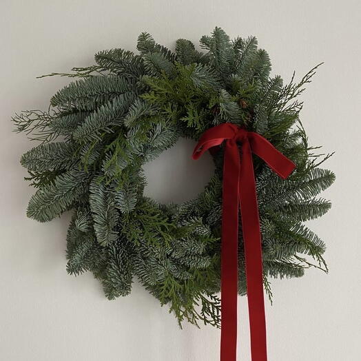 Corona Navideña Lazo Rojo