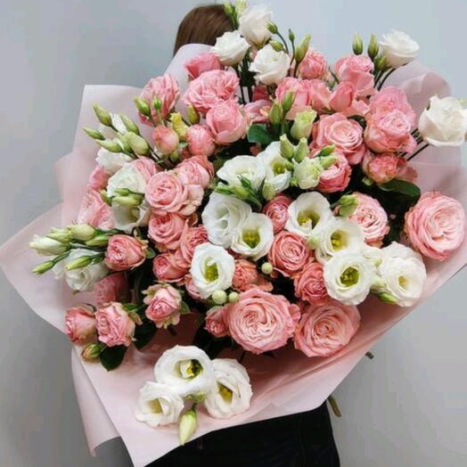Bouquet of bushy peony-shaped roses and eustoma 89