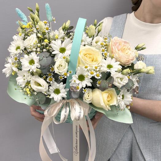 Корзина с пионовидной розой и ромашками « Мечты о лете»