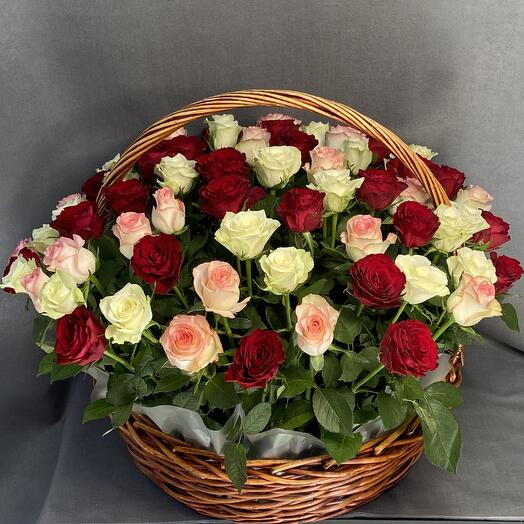 Cesta de 71 rosas
