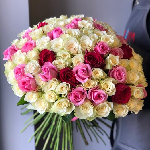 101 kenyan roses 40 cm under the ribbon