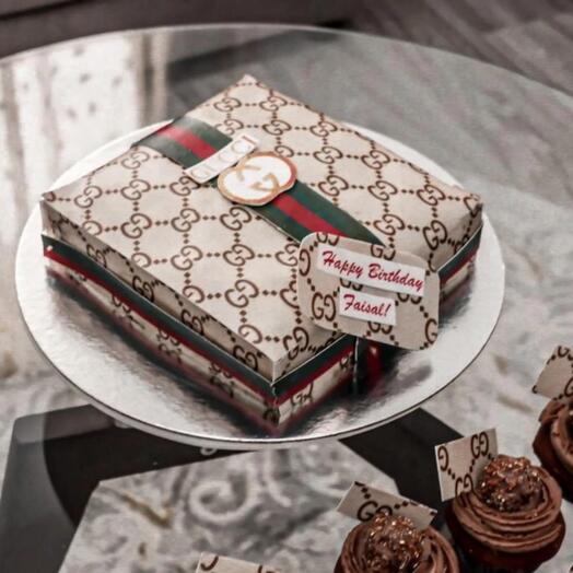Gucci gift box cake