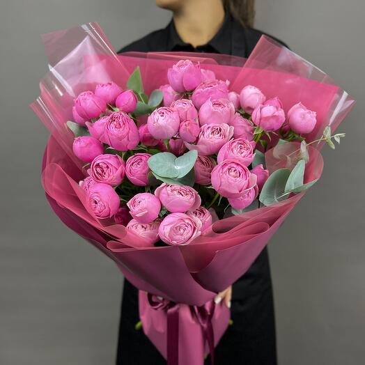 Peony bouquet 5 of pink Silva pink roses with eucalyptus