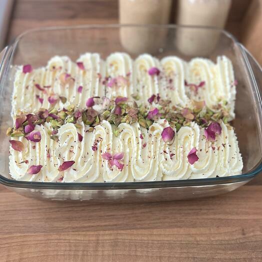 tres leche cake (milk cake) pistachio and rose