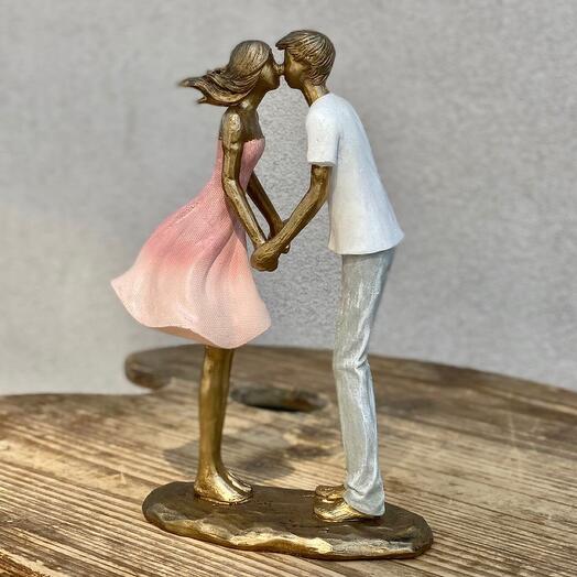 Figure of a couple in love