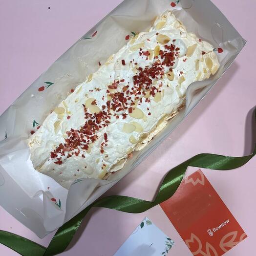 Меренговый рулет без декора