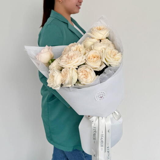 15 White Ohara Roses Bouquet