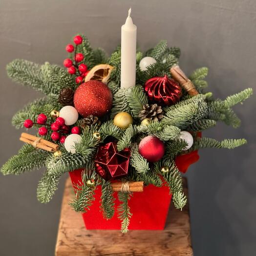 Новогодняя зимняя композиция с свечей «Рождество»