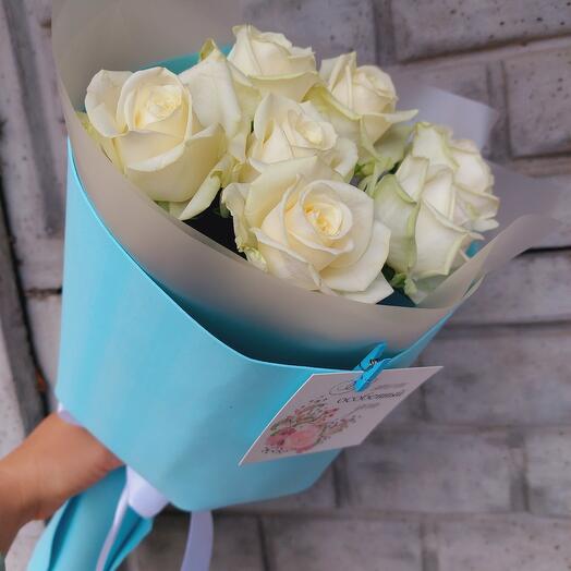 White roses " Sky in the clouds "