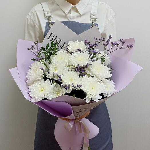 Букет кустовой хризантемы и лимониума