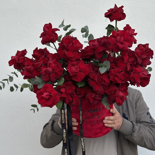 Red roses in red box