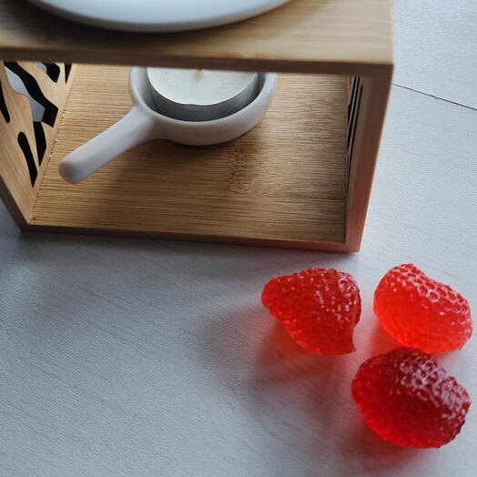 Strawberry jelly melts