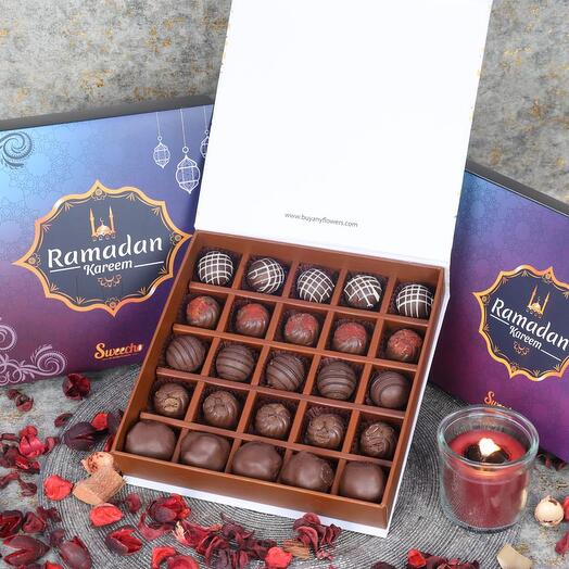 Ramadan Premium Chocolates By Sweecho 25 Pcs Blue