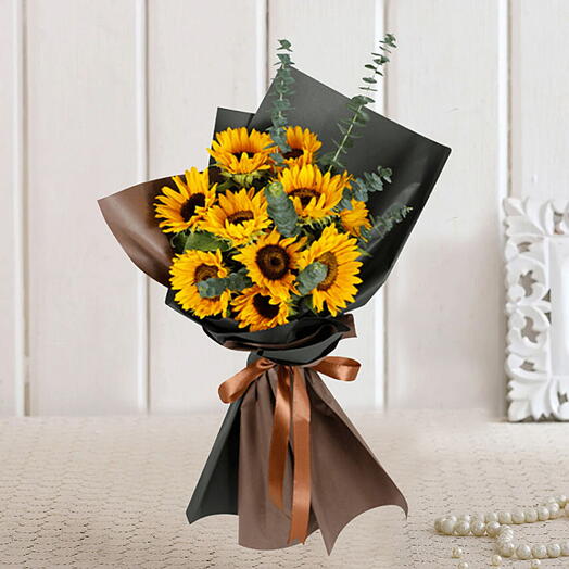 Charismatic Sunflowers: Beautifully Tied Bouquet Elegance | Natural Splendor in Every Stem