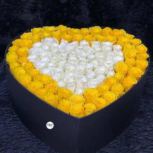 120 equcdor rose heart yellow and white