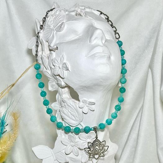 Amazonite choker with lotus