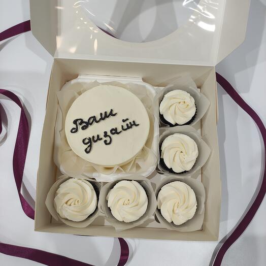 Un conjunto de pastel de Bento y cupcakes para una fiesta para él para su amada mamá