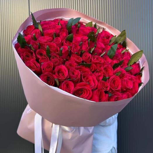 101 crimson roses